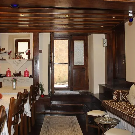 Pensjonat Papazin Konagi Ayvalı