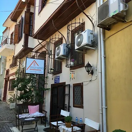 Papazin Konagi Pensjonat Ayvalı
