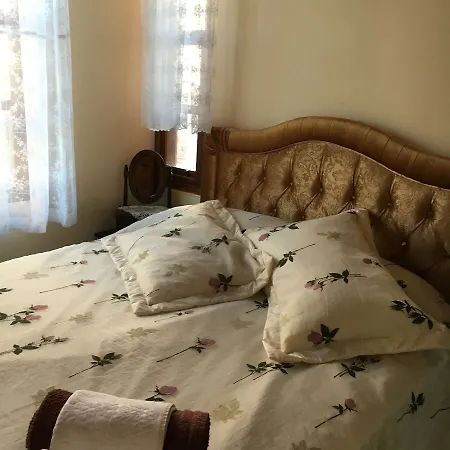Pensjonat Papazin Konagi Ayvalı