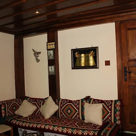 Papazin Konagi Ayvalik