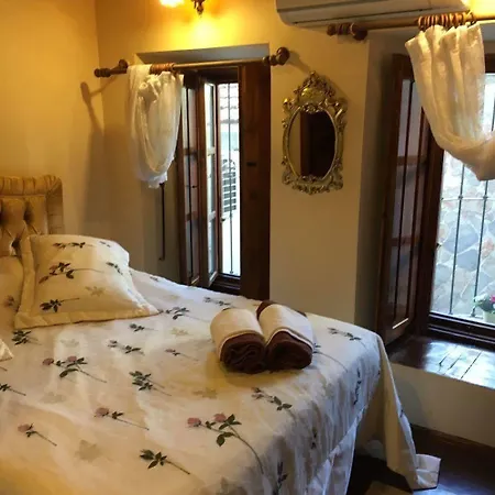 Papazin Konagi Guest house Ayvalik